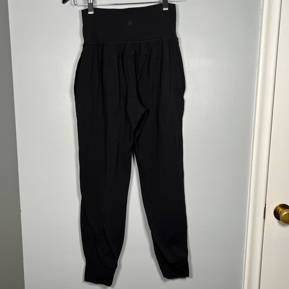 Athleta Cruise Jogger in Powervita - Picture 3 of 6